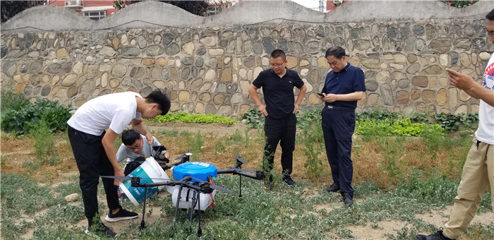 河北智飛極農(nóng)無(wú)人機(jī)科技|保定ASFC無(wú)人機(jī)駕駛員培訓(xùn)考證|打藥撒藥噴藥植保無(wú)人機(jī)